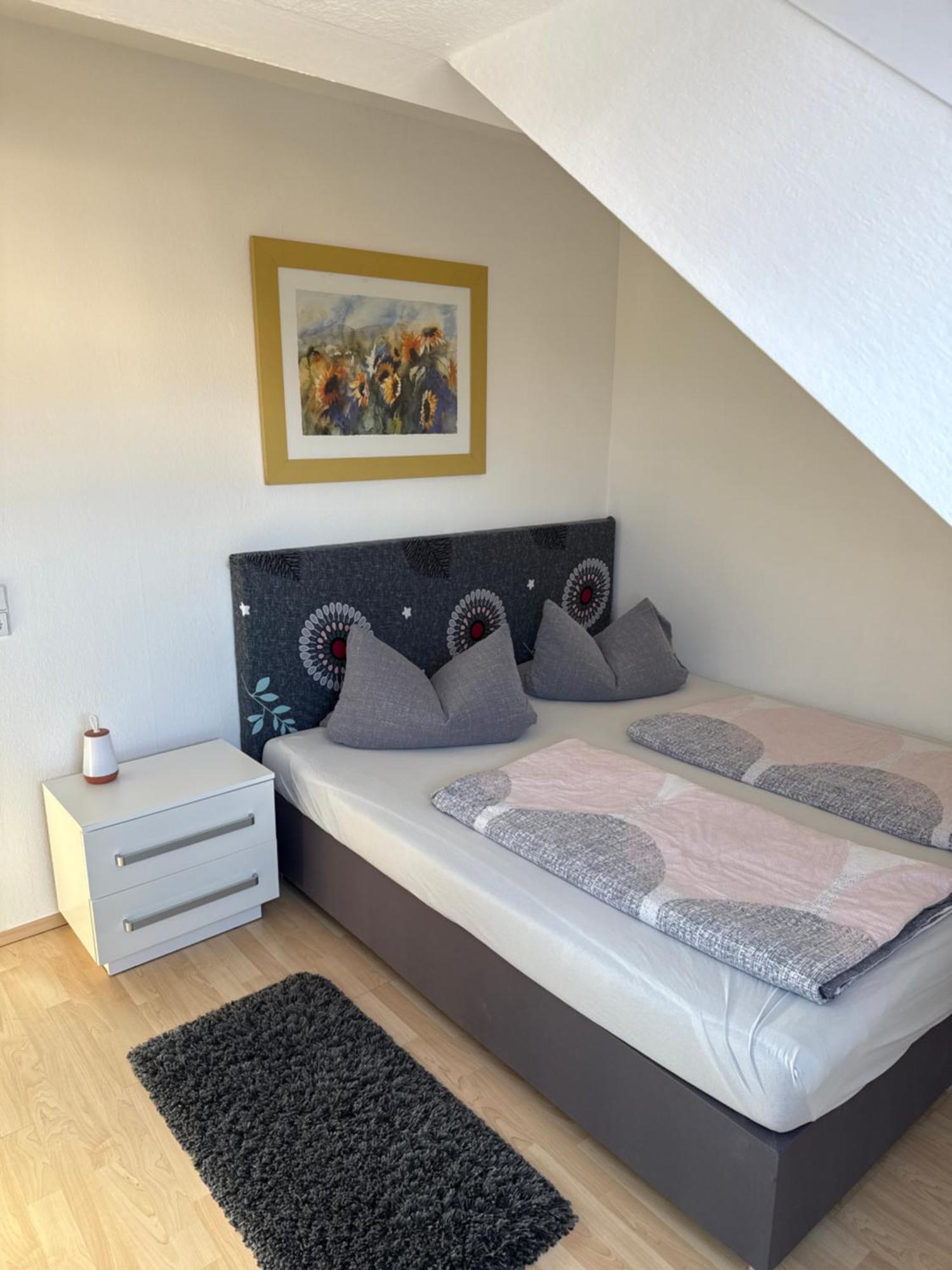 Kuschelige Dachgeschosswohnung Am Clarapark Lipcse Kültér fotó