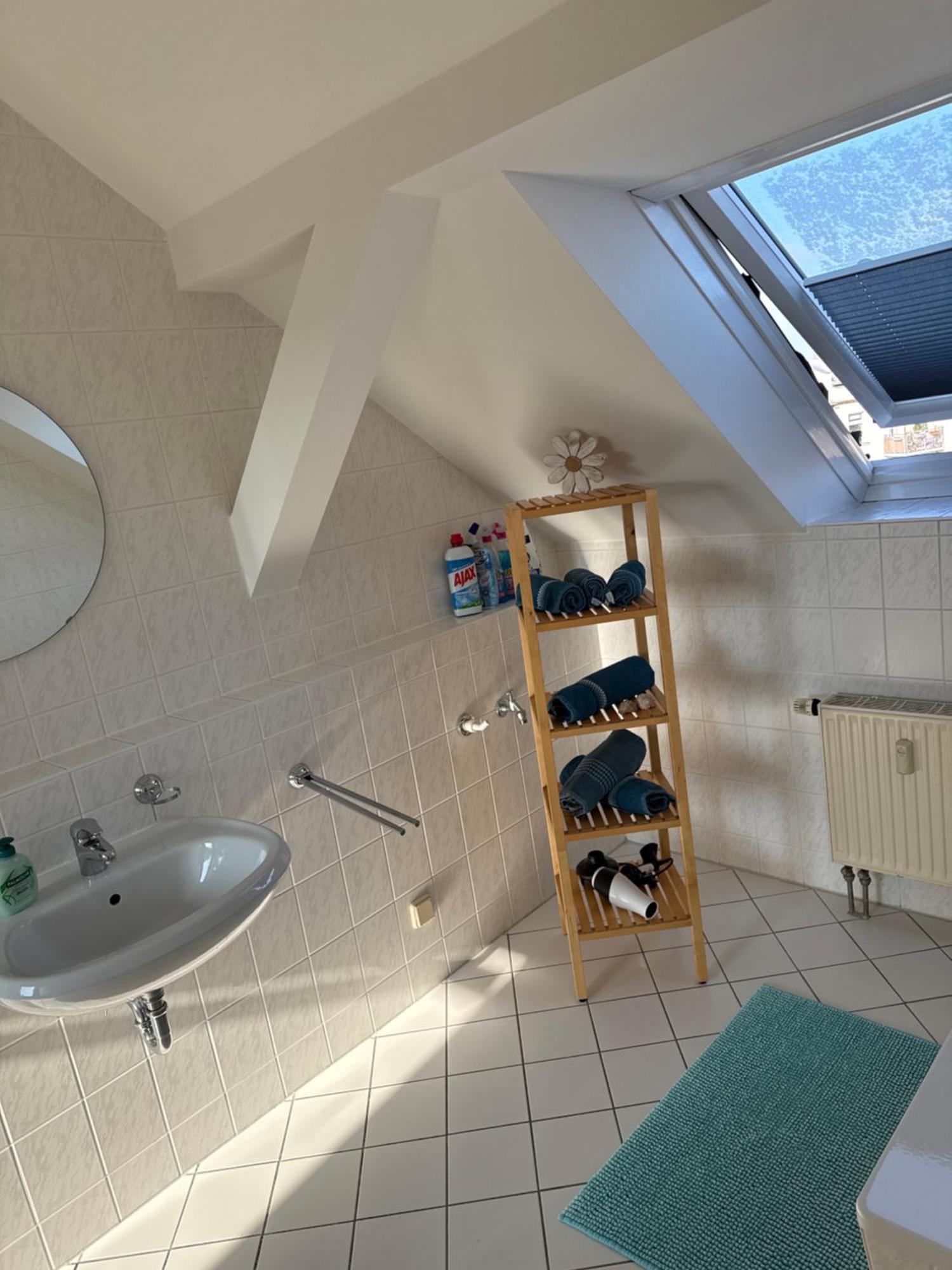 Kuschelige Dachgeschosswohnung Am Clarapark Lipcse Kültér fotó
